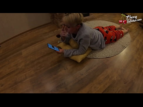 ❤️ Crazy Blonde បឺតជញ្ជក់ Dick ដ៏ធំ ហើយលោតលើវា - ការរួមភេទតាមរន្ធគូថ ️❌ អាសអាភាស នៅ km.pornmega-com.ru